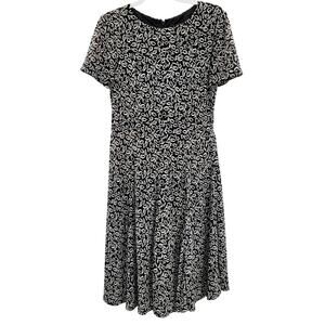 VTG Jessica Howard Black White Floral AOP Short Sleeve Knee Length Dress Size 6